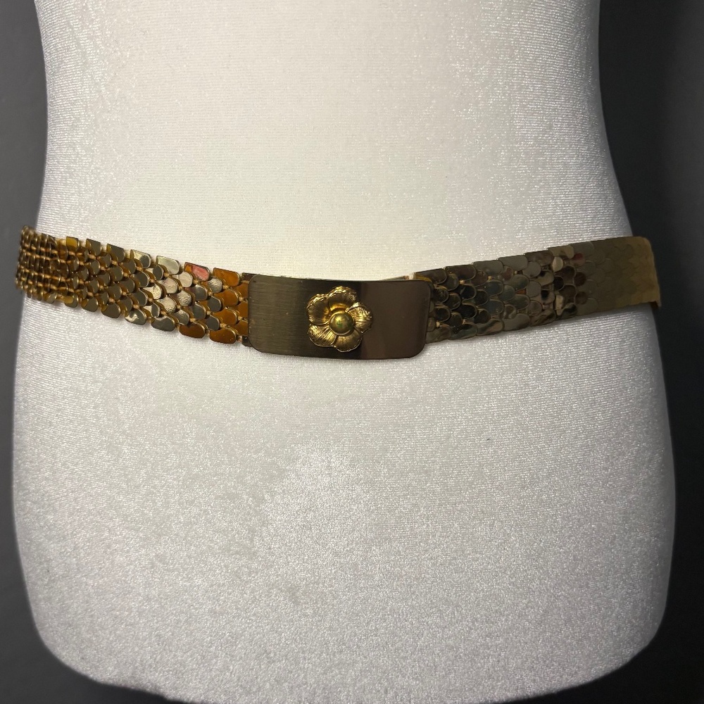 Vintage Gold Metal Fish Scale Stretch Belt